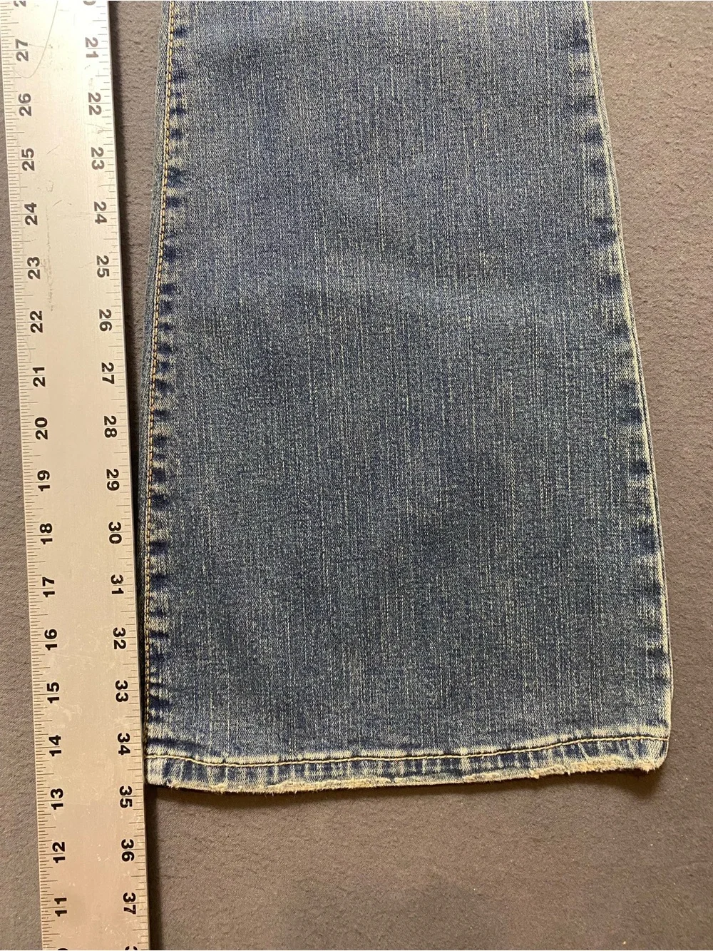 Silver Jeans Light Wash Flare Jeans Medium Wash Bootcut Size 28/35